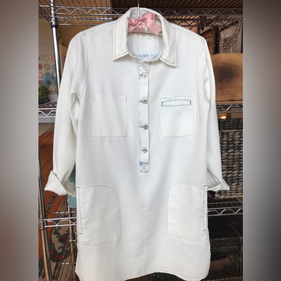 Jessica Simpson Dresses & Skirts - Jessica Simpson shirt dress – size M